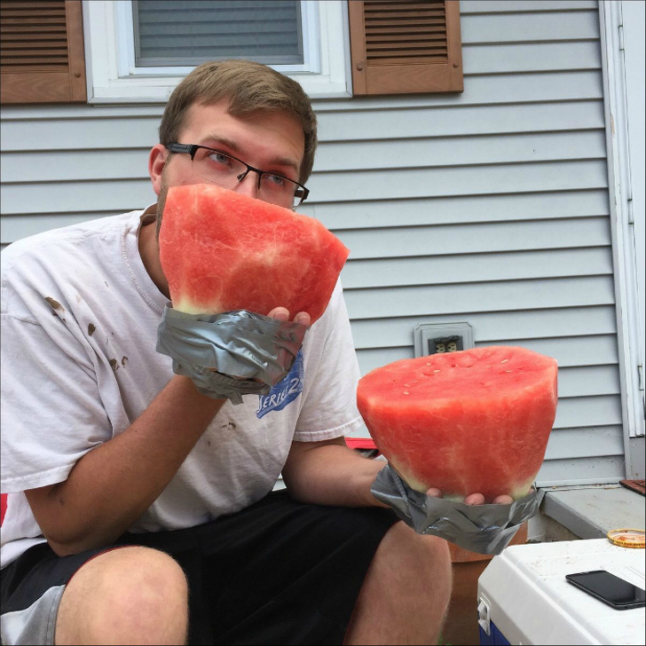 Illustration de l'article : Ces 19 situations dans lesquelles les gens ont fait quelque chose de ridicule