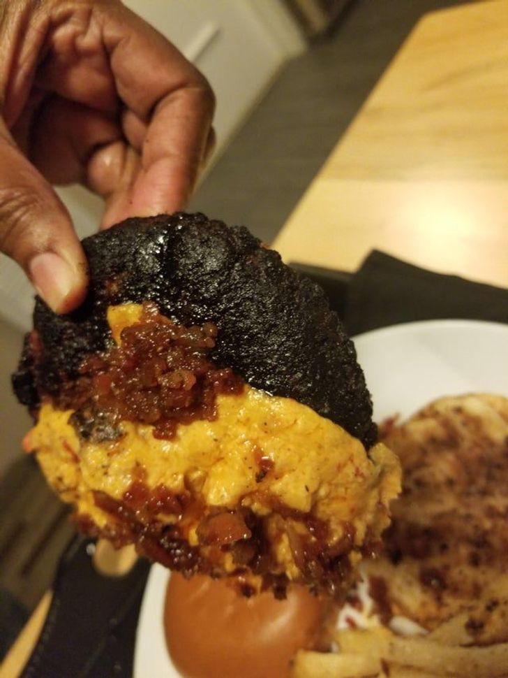 Illustration de l'article : Ces 15 personnes qui ont vécu des mésaventures en vacances