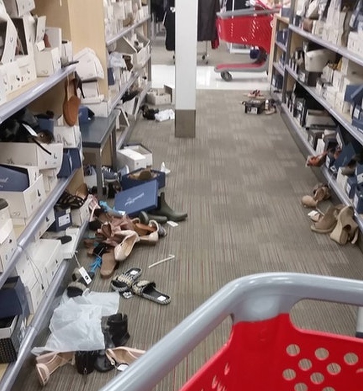 Illustration de l'article : Ces 22 photos qui montrent que certaines personnes peuvent faire des choses absurdes