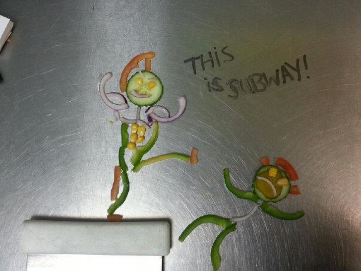 Illustration de l'article : Ces 22 employ&eacute;s qui ont trouv&eacute; une fa&ccedil;on de lutter contre l'ennui au travail