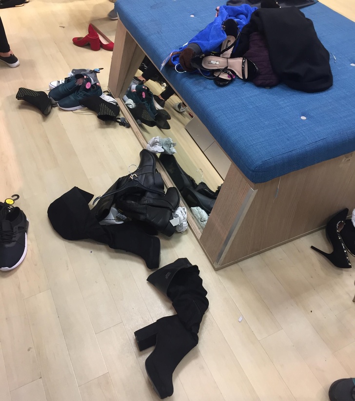 Illustration de l'article : Ces 24 photos de situations qui donnent la nausée