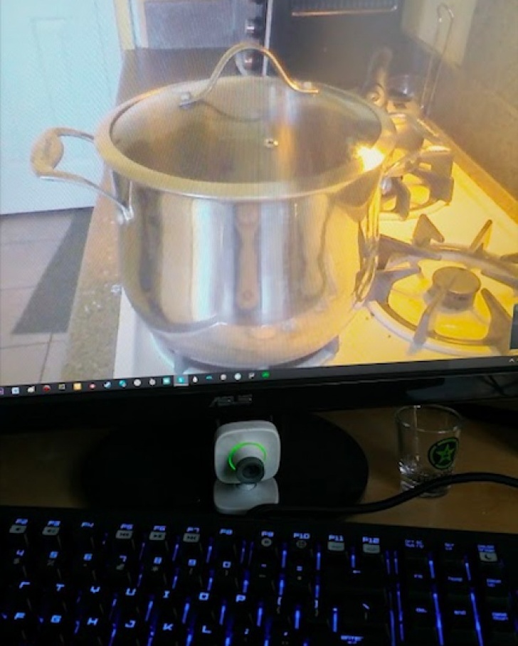 Illustration de l'article : Ces 18 personnes sont les rois des paresseux et méritent une médaille pour leurs idées