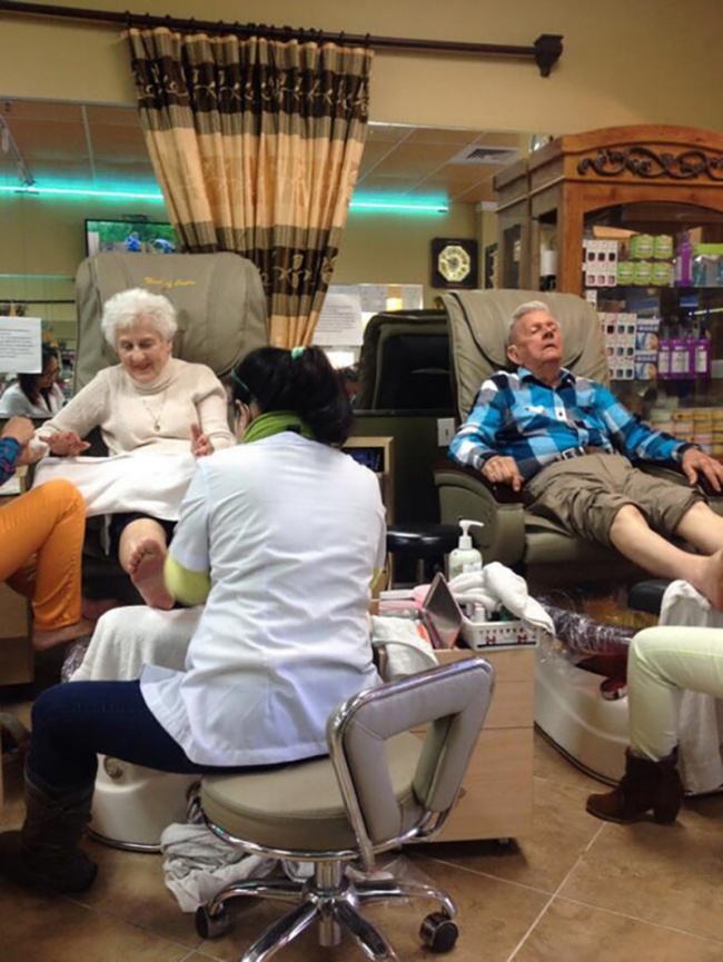 Illustration de l'article : 20 photos qui prouvent que l’âge n'est pas une limite à l'amour ni à la folie