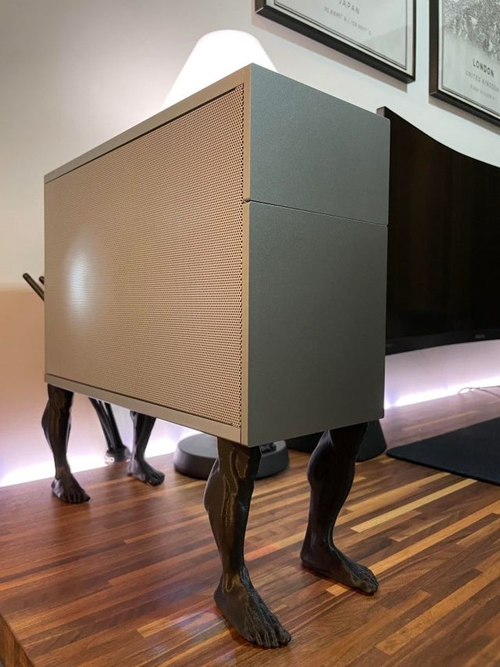 Illustration de l'article : Ces 20 objets et r&eacute;alisations tir&eacute;s par les cheveux