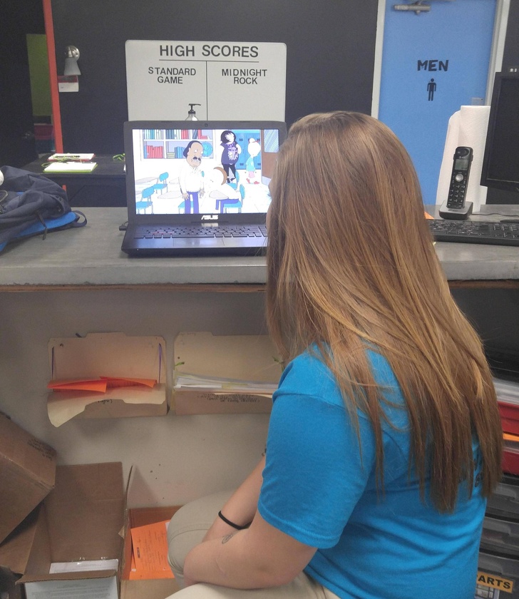 Illustration de l'article : Ces 14 collègues qui ont une façon bien à eux de travailler