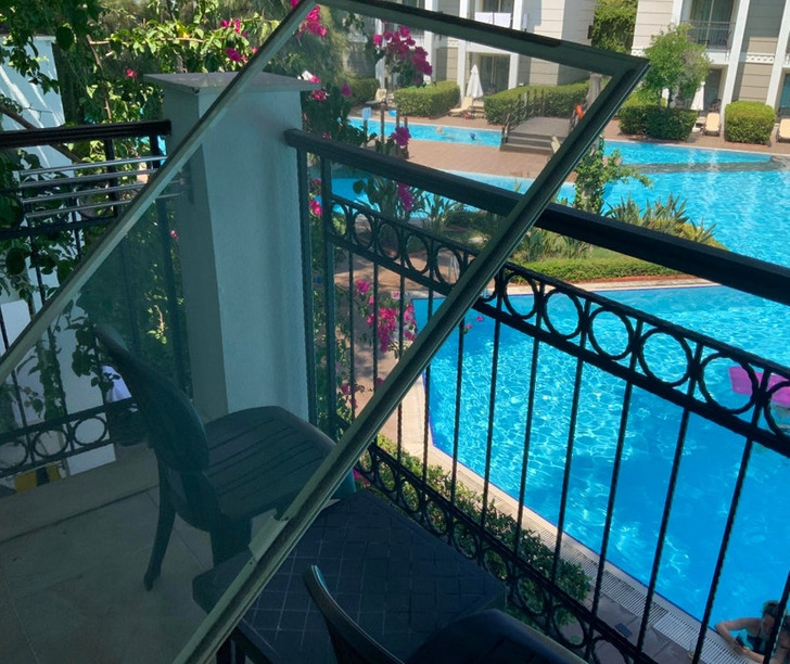 Illustration de l'article : Ces 18 photos illustrant de drôles de surprises dans les chambres d'hôtel