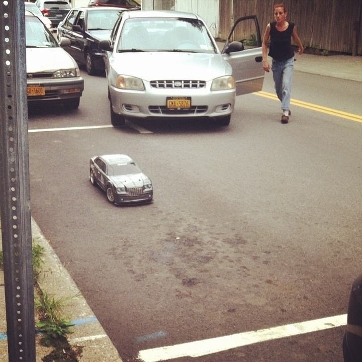 Illustration de l'article : Ces 20 photos qui montrent que se garer n'est pas si simple