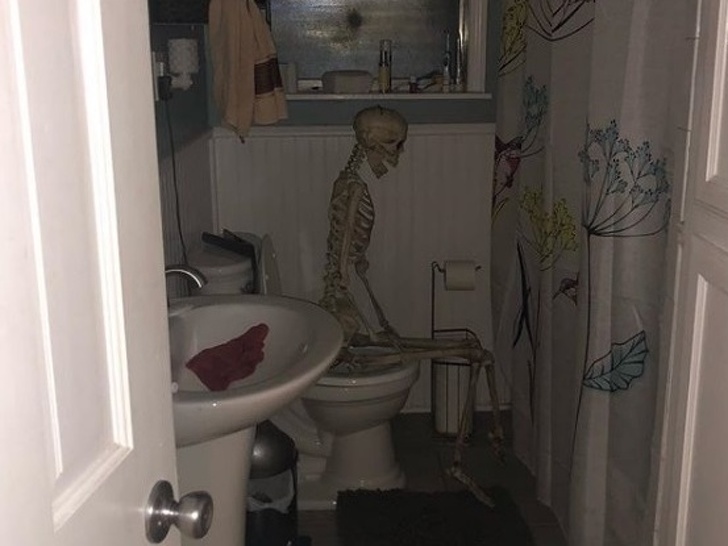 Illustration de l'article : Ces 20 manies des hommes qui d&eacute;rangent les femmes