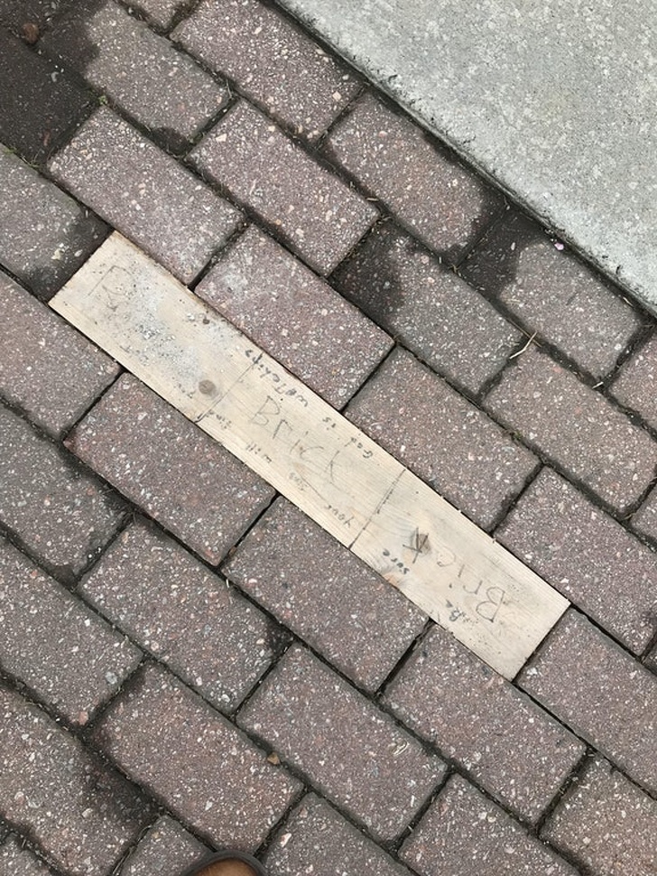 Illustration de l'article : Ces 27 personnes qui devraient arrêter de réparer des choses