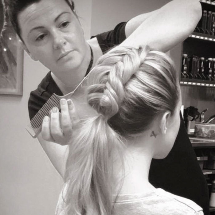 Illustration de l'article : La rose : la nouvelle tendance coiffure qui déferle sur les réseaux sociaux