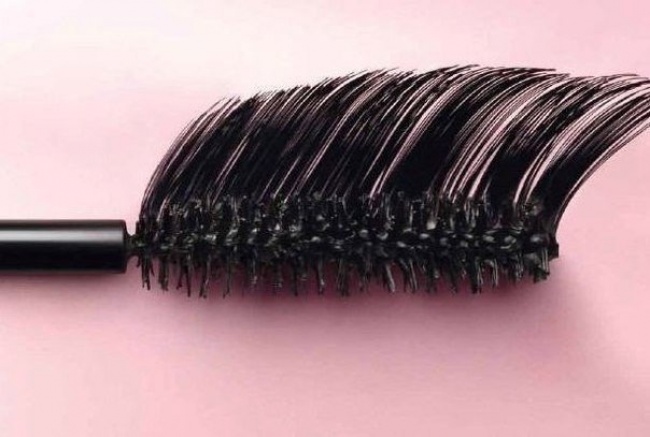 Illustration de l'article : 16 id&eacute;es re&ccedil;ues sur le maquillage